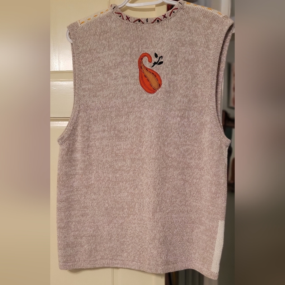 Vintage Bobbie Brooks Cream V-Neck Sweater Vest with Scarecrow Design SIZE XL - Picture 2 of 4